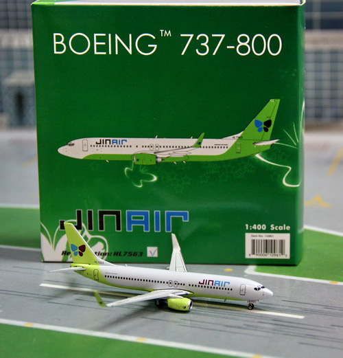 1:400 JIN Air B737-800