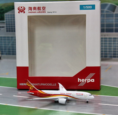 1:500 Hainan Airlines B787- ...