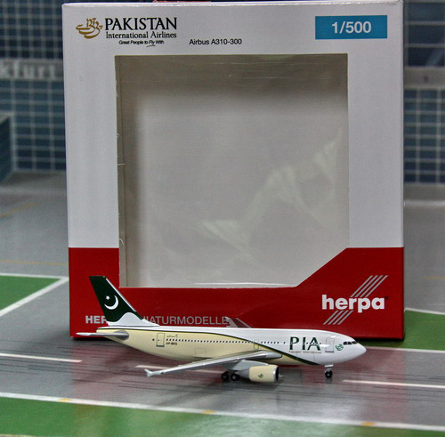 1:500 Pakistan Internationa ...