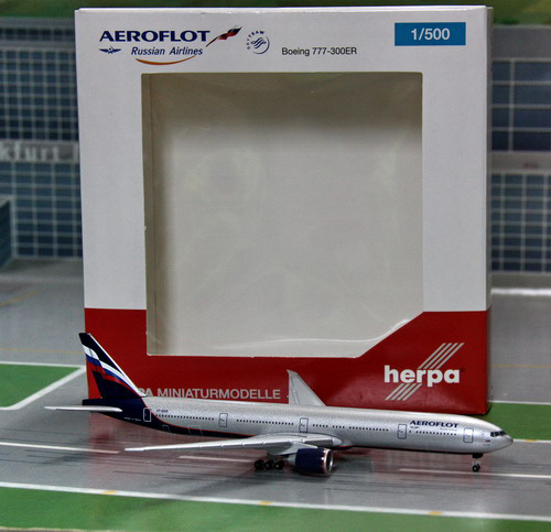 1:500 Aeroflot B777-300ER