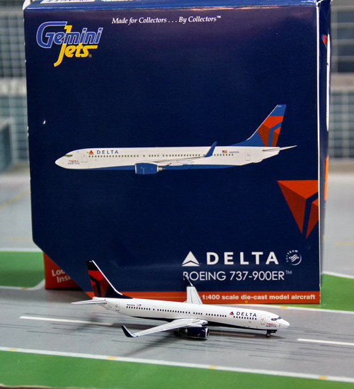 1:400 Delta B737-900ER