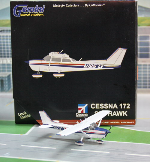 1:72 Sky Hawk Cessna 172