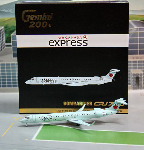 1:200 Air Canada CRJ -700
