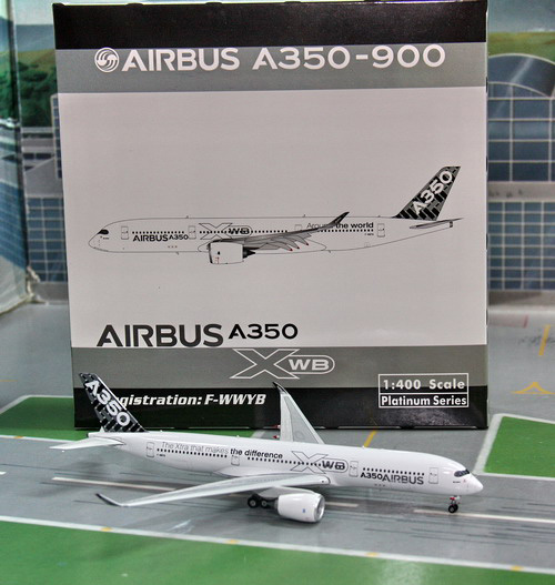 1:400 House Colour A350-900