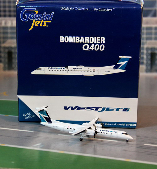 1:400 West Jet Q400