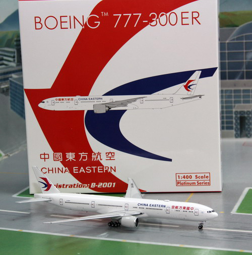 1:400 China Eastern B777-30 ...