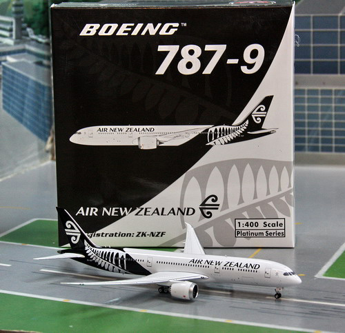 1:400 Air New Zealand B787- ...