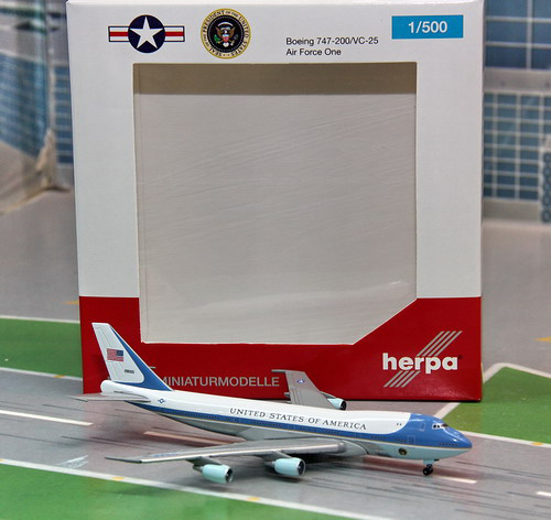 1:500 US Air Force B747-200