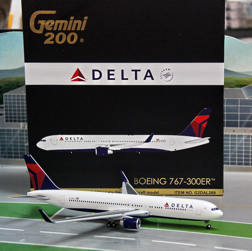 1:200 Delta B767-300ER