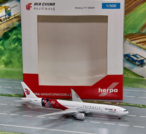 1:500 Air China B777-300ER
