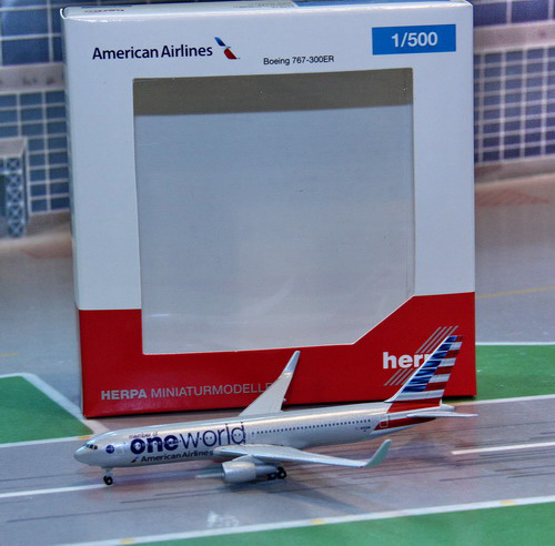 1:500 American Airlines B76 ...