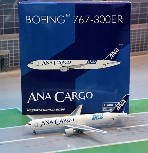 1:400 ANA Cargo B767-300ER