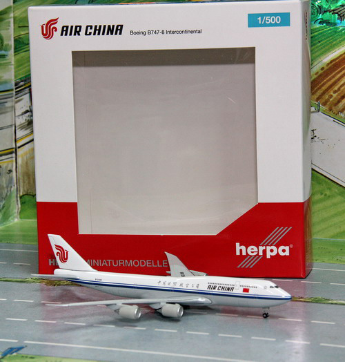 1:500 Air China B747-8