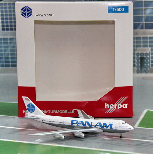 1:500 PAN AM B747-100
