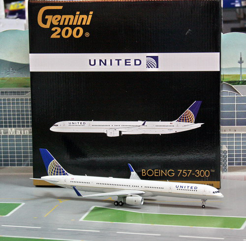 1:200 United B757-300