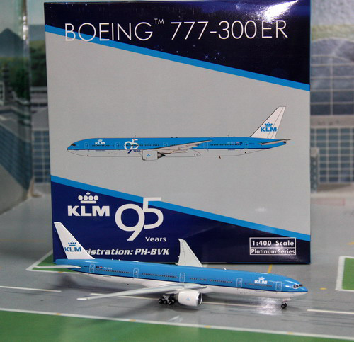 1:400 KLM B777-300ER