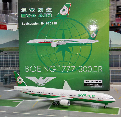 1:200 Eva Air B777-300ER