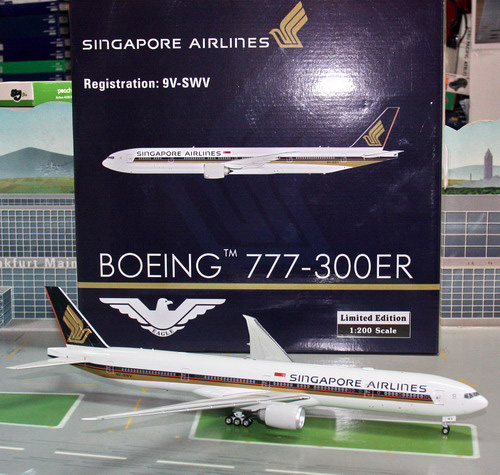 1:200 Singapore Airlines B7 ...