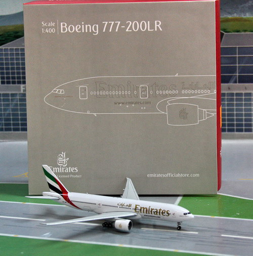 1:400 Emirates B777-200LR