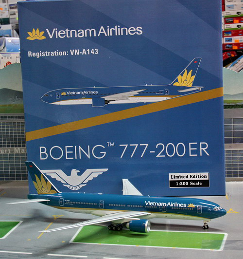 1:200 Vietnam Airlines B777 ...