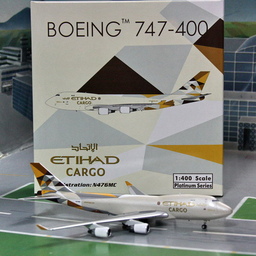 1:400 Etihad Airways B747-4 ...