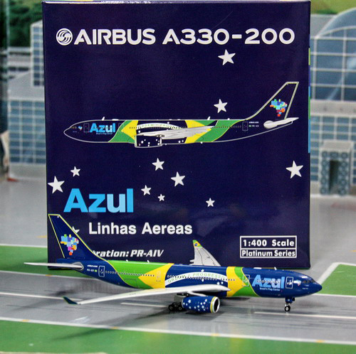 1:400 Azul A330-200