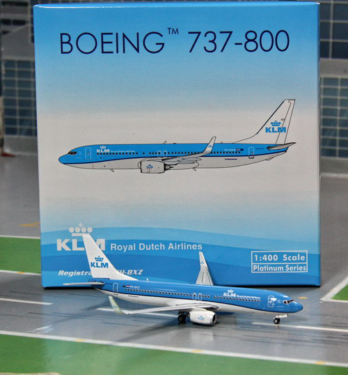 1:400 KLM B737-800