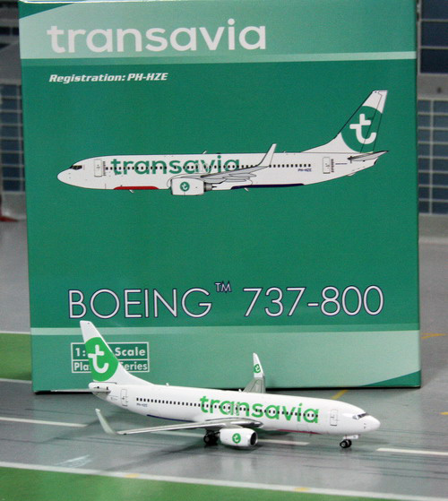 1:400 Transavia B737-800