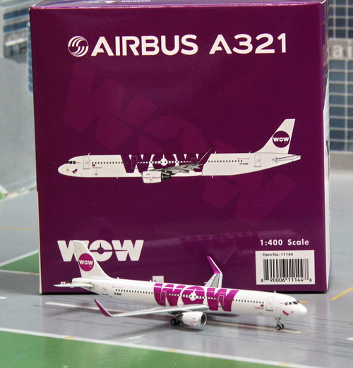 1:400 WOW Air A321