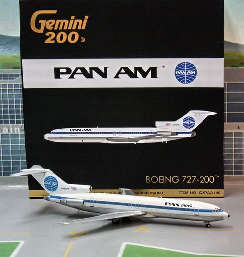 1:200 PAN AM B727-200