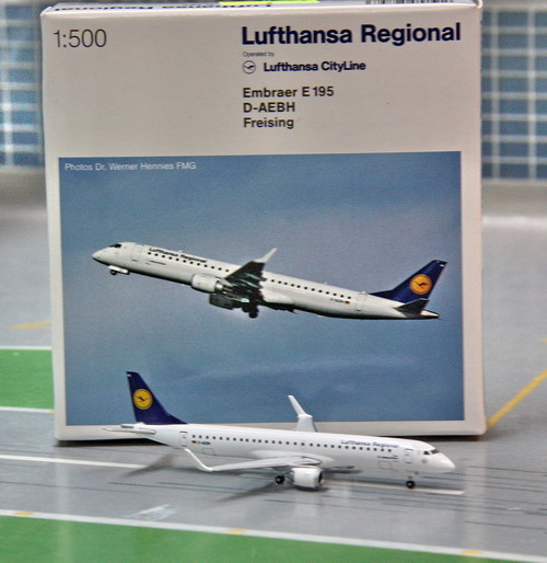1:500 Lufthansa Embraer E19 ...