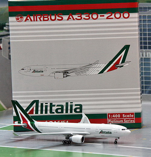 1:400 Alitalia A330-200