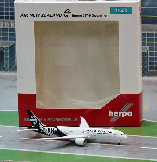 1:500 Air New Zealand B787- ...