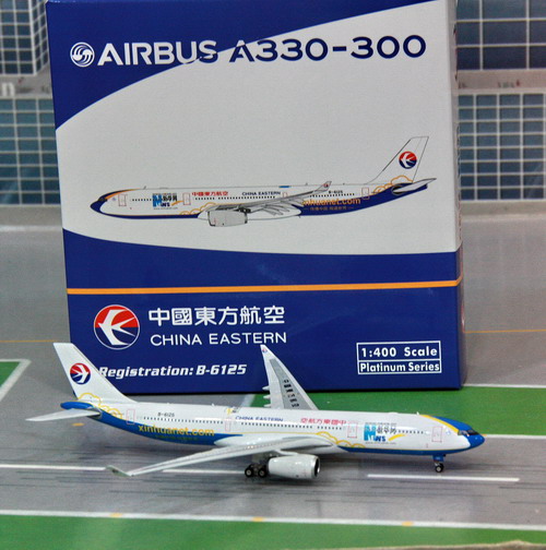 1:400 China Eastern A330-30 ...