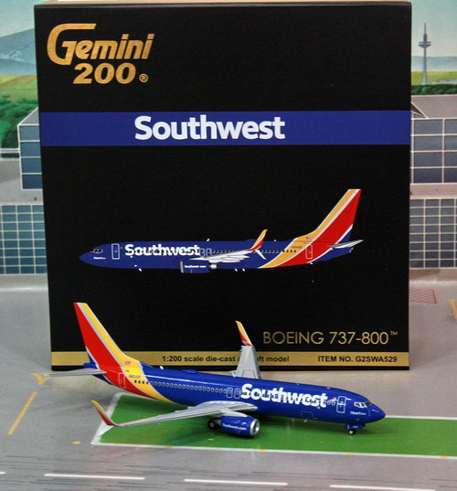1:200 Southwest Airlines B7 ...