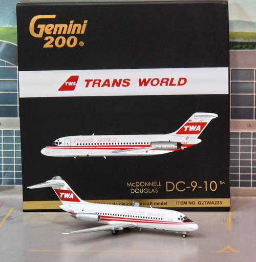 1:200 TWA DC-9
