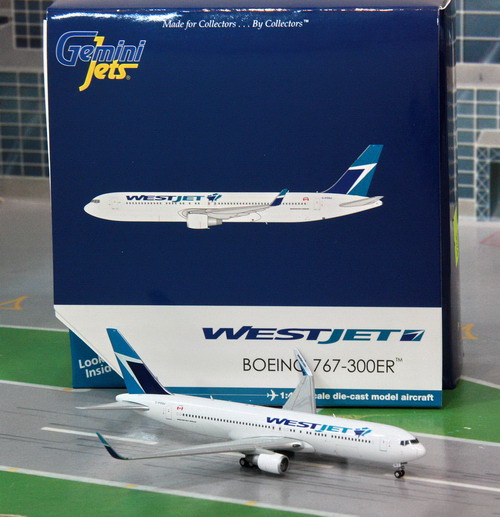 1:400 West Jet B767-300ER