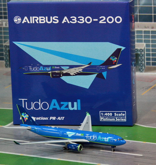 1:400 Azul A330-200