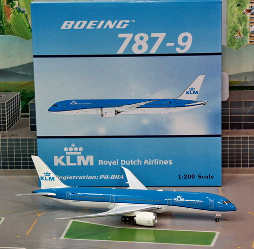 1:200 KLM B787-9