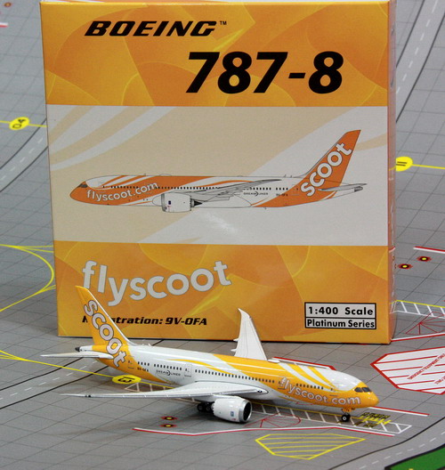 1:400 Scoot B787-8
