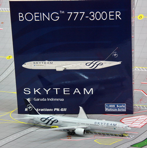 1:400 Garuda Indonesia B777 ...