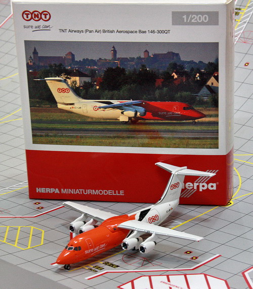 1:200 TNT BAe146
