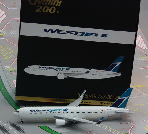 1:200 West Jet B767-300ER