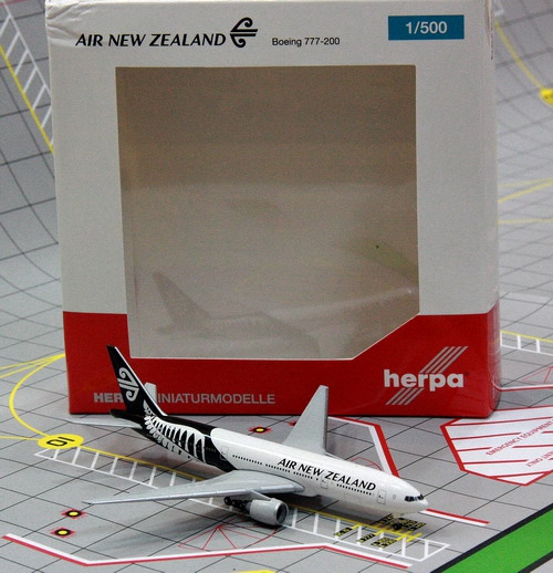 1:500 Air New Zealand B777- ...