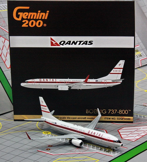 1:200 Qantas B737-800