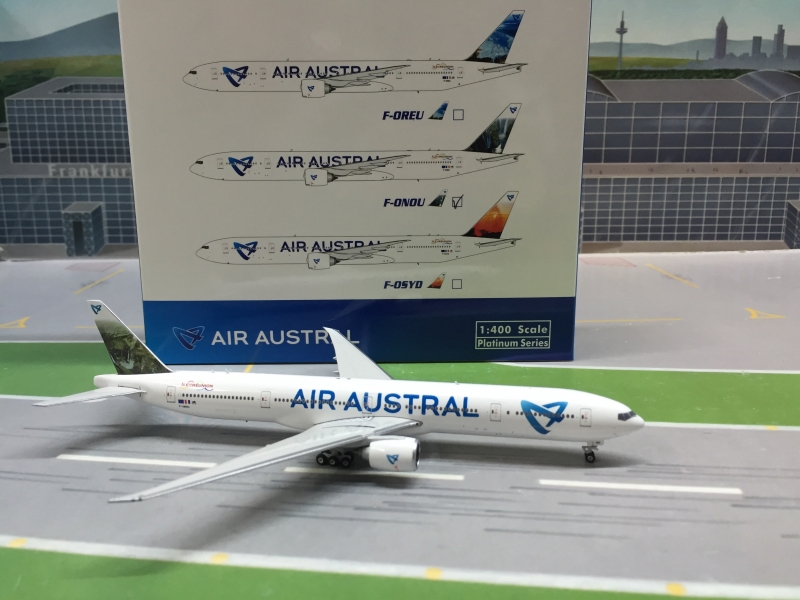 1:400 Air Austral B777-300E ...