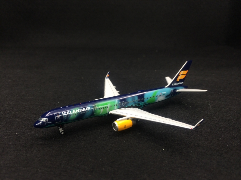 1:400 Iceland Air B757-200