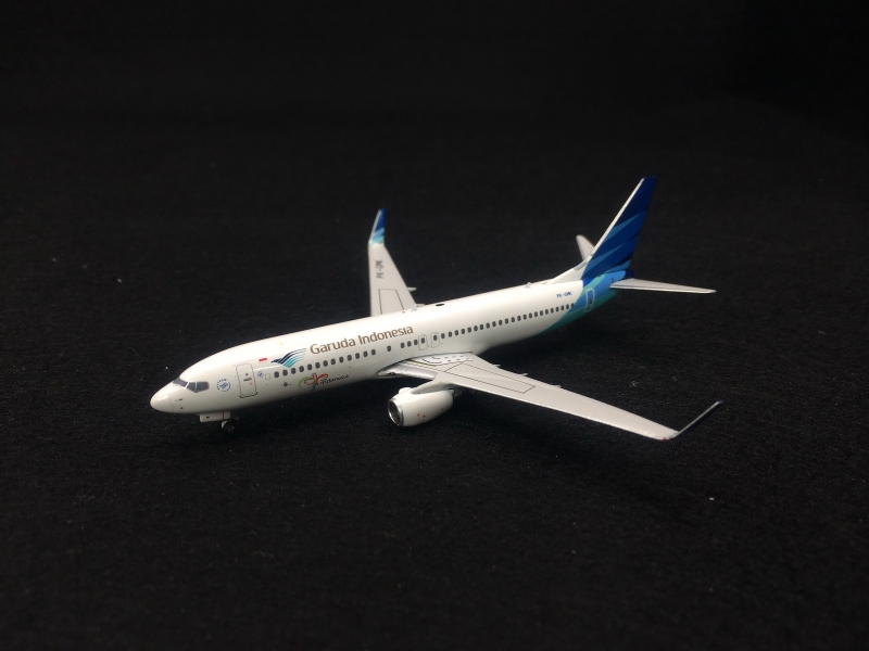 1:400 B737-800 Garuda Indon ...