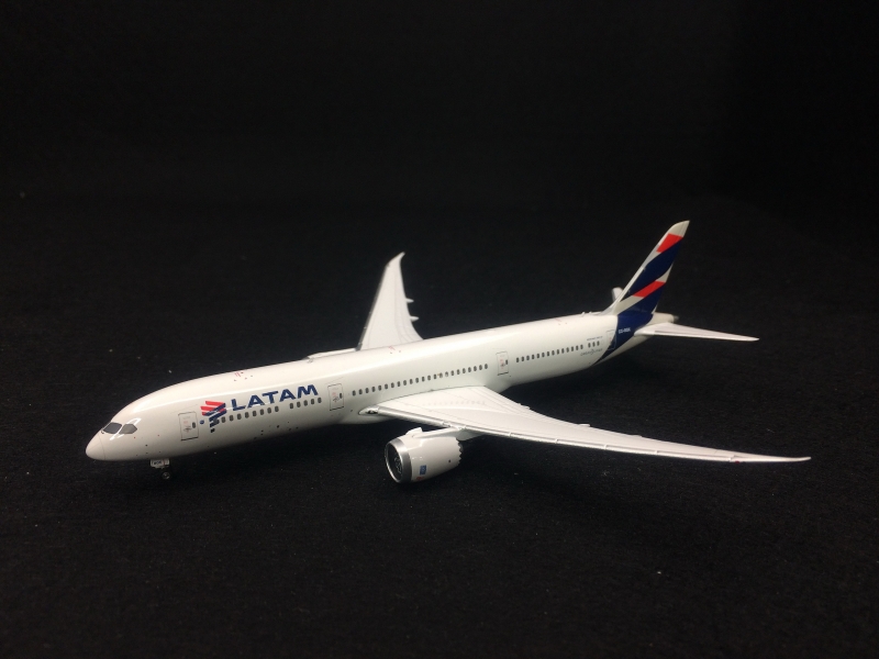 1:400 B787-9 LATAM Airlines