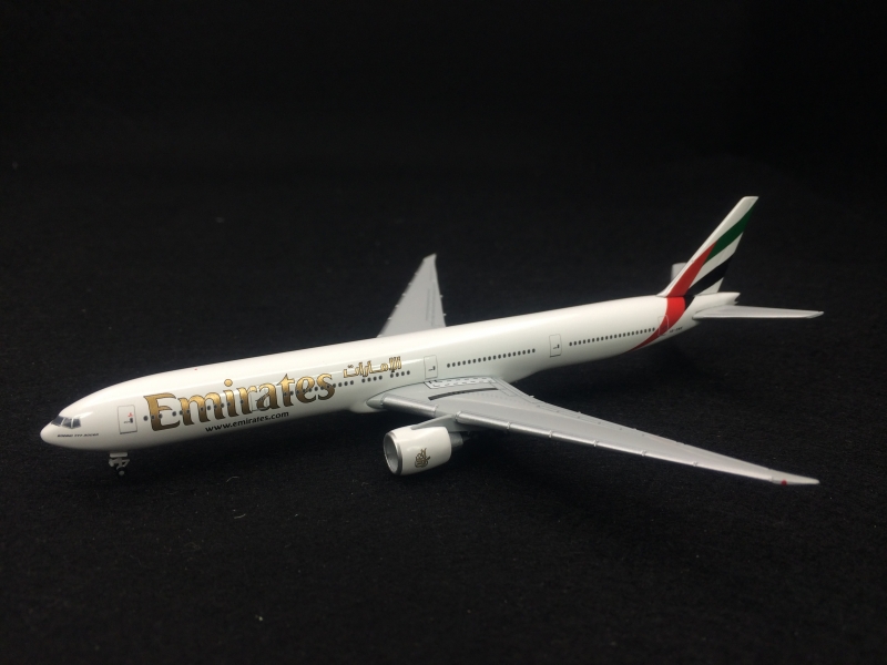 1:500 B777-300ER Emirates